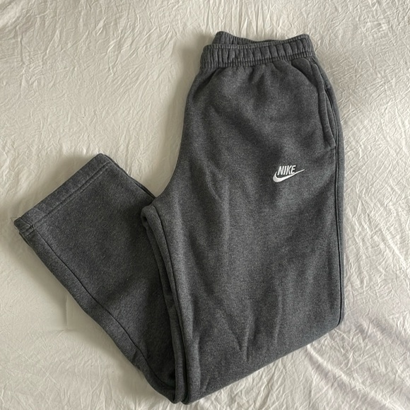 Dark Grey Nike Sweatpants Size Medium - Picture 1 of 5